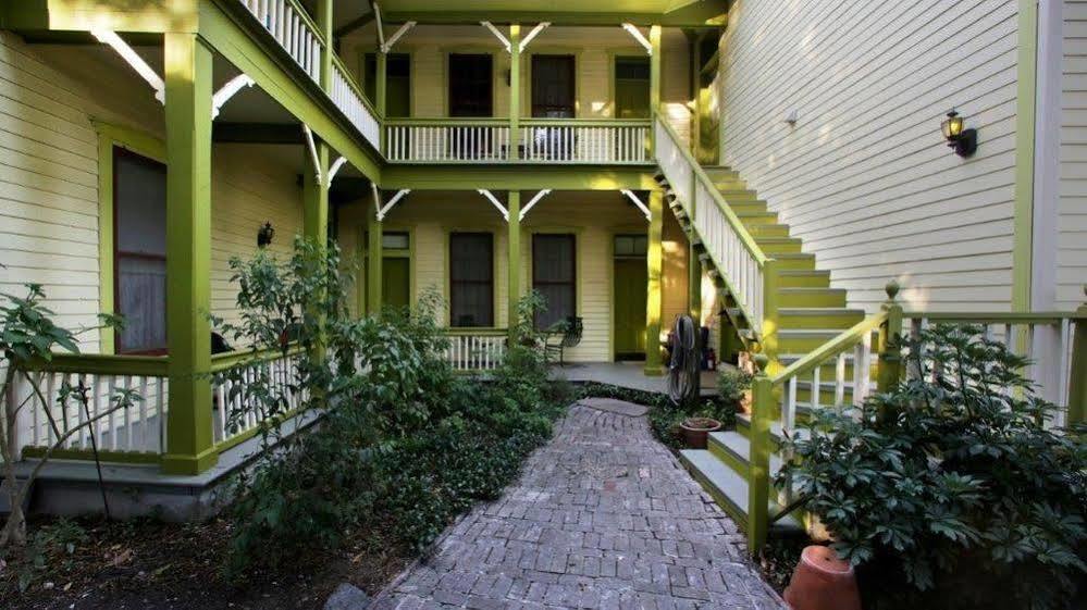 Yellow Rose Bed & Breakfast 샌안토니오 외부 사진